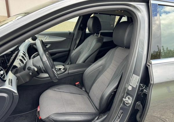 Mercedes-Benz Klasa E cena 149900 przebieg: 76000, rok produkcji 2019 z Łaskarzew małe 667